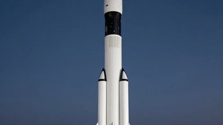 Illustration for: Rocket Lab launches third HawkEye 360 satellite cluster this month